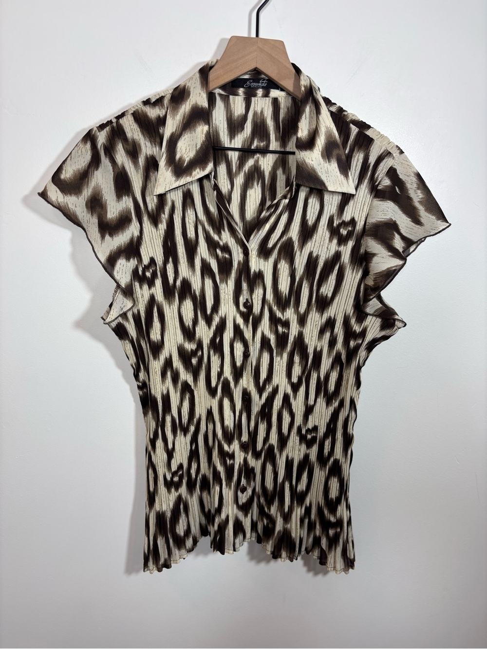 Vintage Essentials by Milano XL Pleated Flutter Sleeve Animal Print Blouse